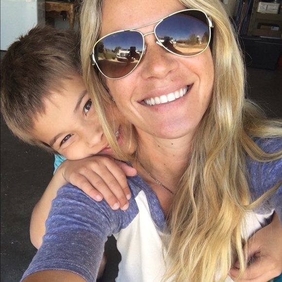 Meet your Posher, Brenda - Picture 1 of 1