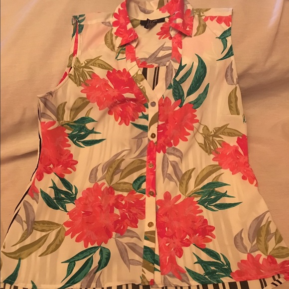 Alfani Cute Pink White Sleeveless Top