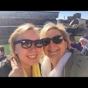 Meet your Posher, Hope