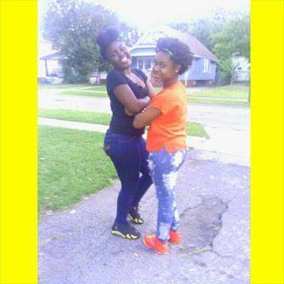 Meet your Posher, Heavin - Picture 1 of 1