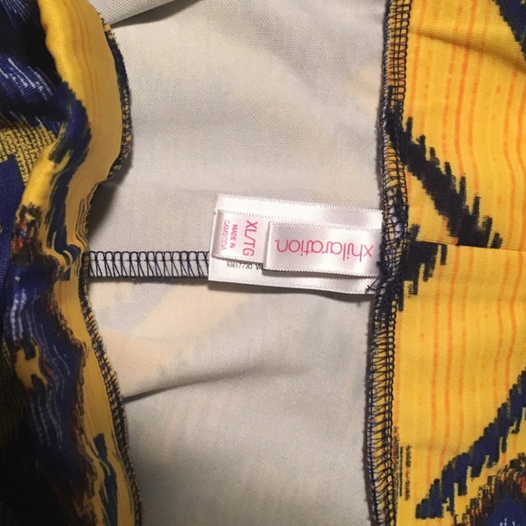 Fun patterned skirt - Picture 2 of 2