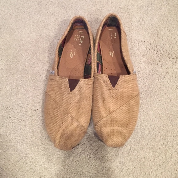 Toms