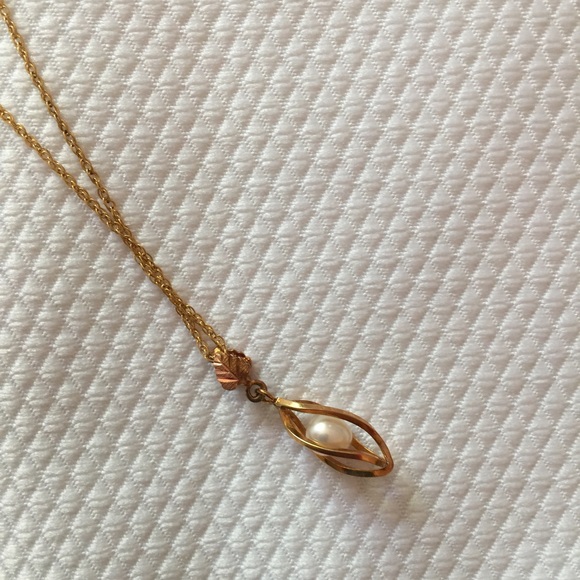 Black Hills Gold Caged Pearl Pendant Necklace