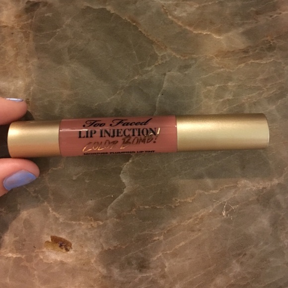 too faced lip injection color bomb