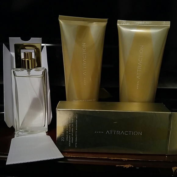 Avon Attraction gift set.