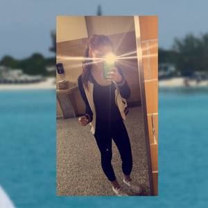 Meet your Posher, Brea