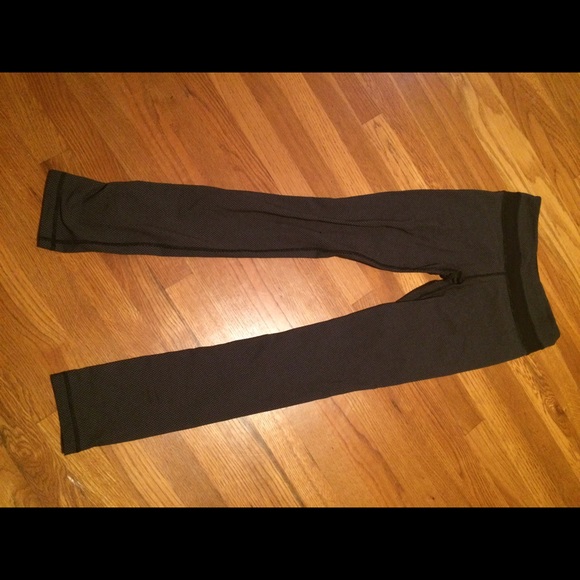 Lululemon full length wunder unders