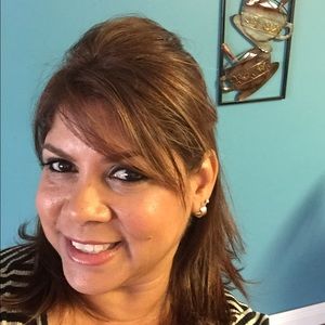 Meet your Posher, Lisandra