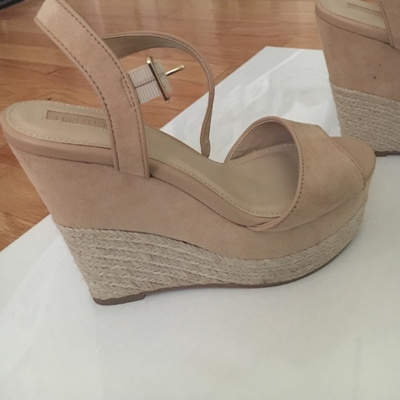 Sexy Wedge Heels 😍 - Picture 2 of 3