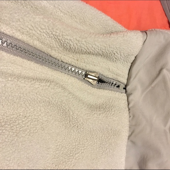 Used The North Face Denali Jacket! - Picture 3 of 3