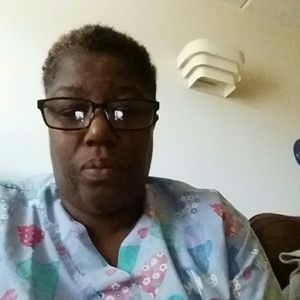 Meet your Posher, Maxine