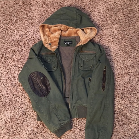 Jackets & Blazers - Army green cropped jacket/coat