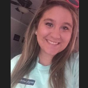 Meet your Posher, Brooke