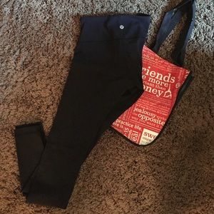 NEVER WORN black lulu lemon leggings