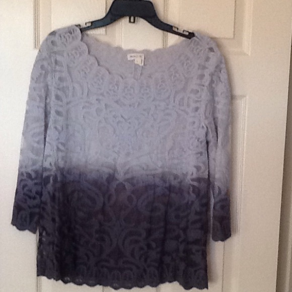 Size M Anthropologie lace top