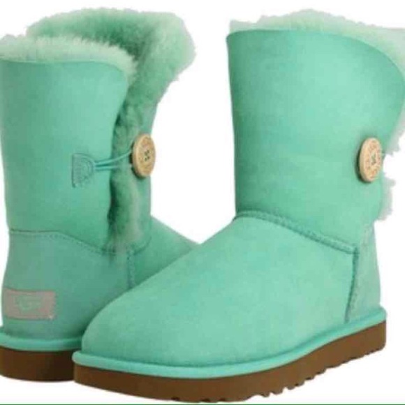 Green Bailey Button Uggs