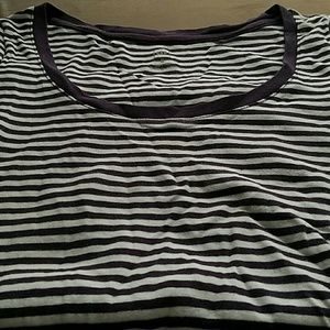 Sm Gap scoop neck