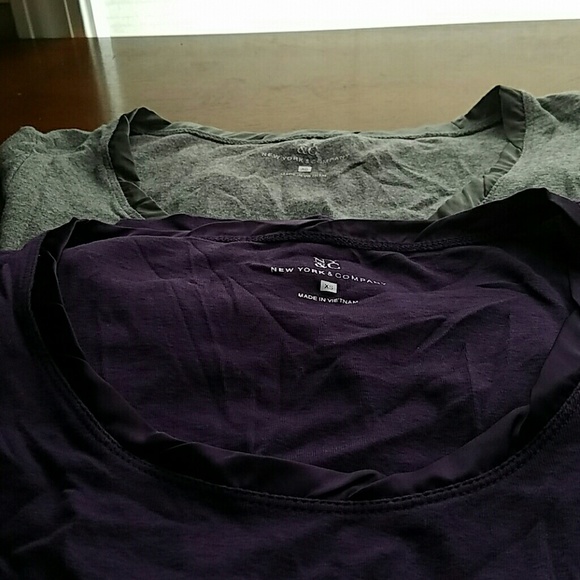 Lot of 2 long sleeve shirts