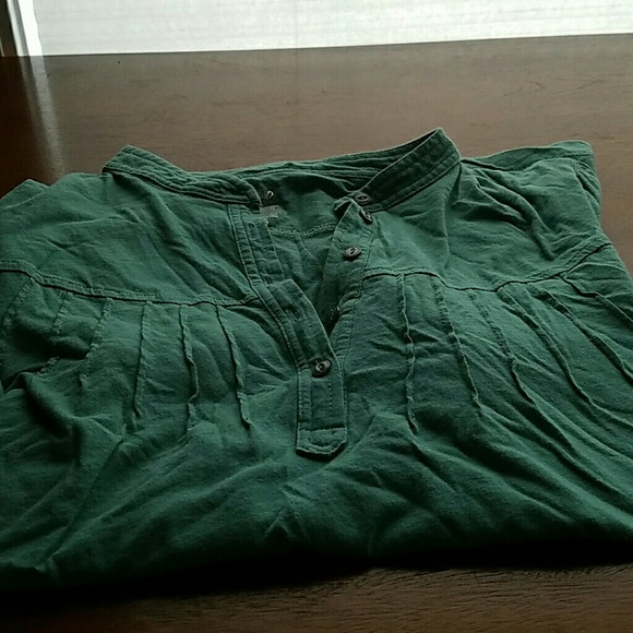 Mossimo shirt