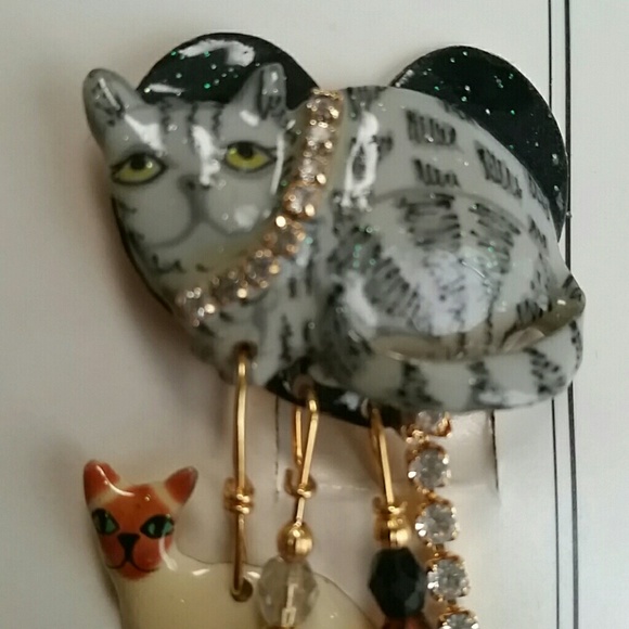 Lunch at The Ritz Lunch at The Ritz Vintage Alley Cat earrings from Yvettes closet on Poshmark Lunch at The Ritz Lunch at The Ritz Vintage Alley Cat earrings from Yvettes closet on Poshmark