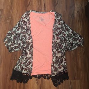 Kimono and V-neck shirt