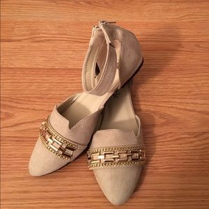 "Trish" ONE PAIR LEFT🎉🎉 Tan Gold Studded Flat