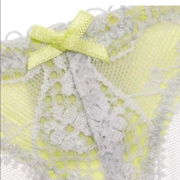NWT ELLE MACPHERSON GENTLE JADE PANTIES SUN LIME S