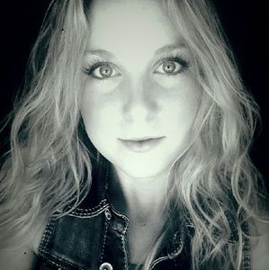 Meet your Posher, Allie