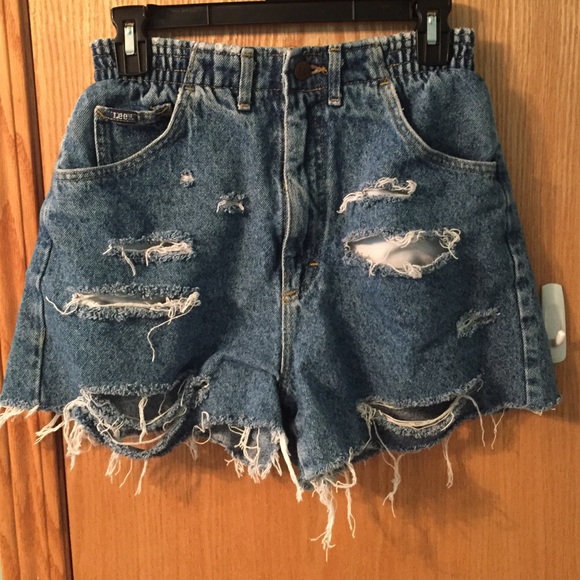 Distressed high wasted jean shorts