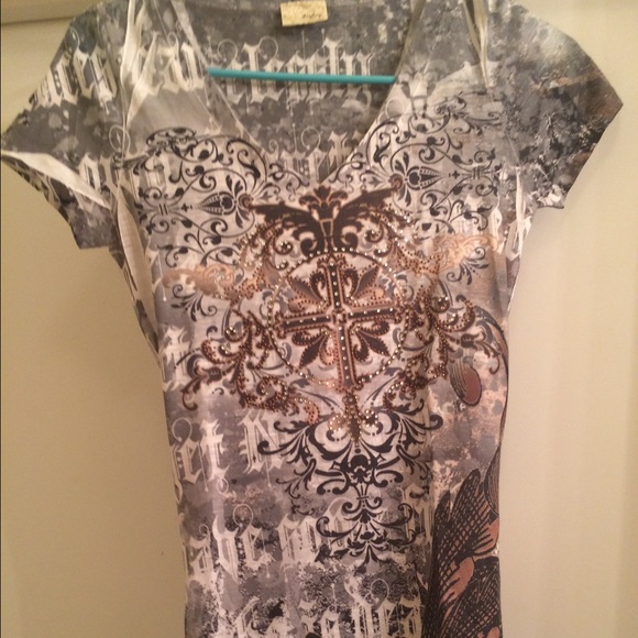 🚫SOLD🚫Day trip Tshirt