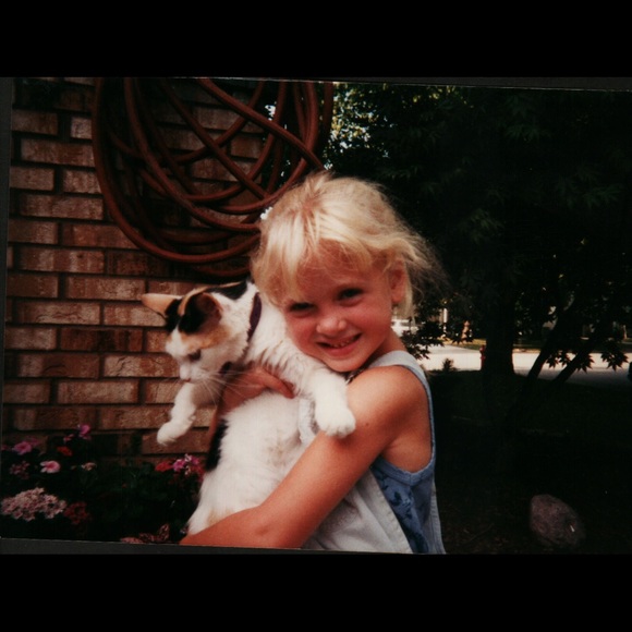 Meet your Posher, Taylor - Picture 1 of 1