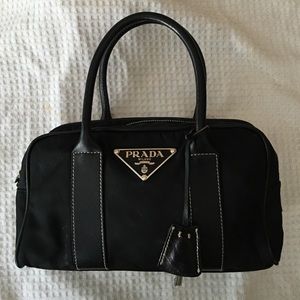 Prada purse. 100% authentic.
