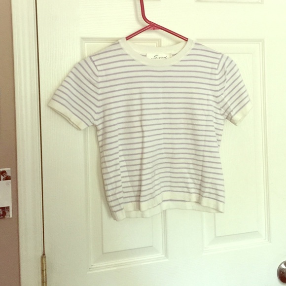 White and purple striped cropped top