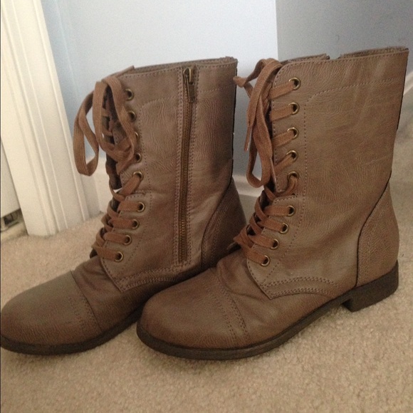 Cute Brown Rampage Lace-Up Combat Boots 😋