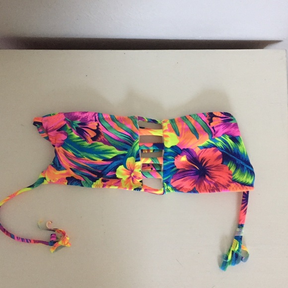 🚫 SOLD Hanu Hawaii kahiau bikini bandeau top
