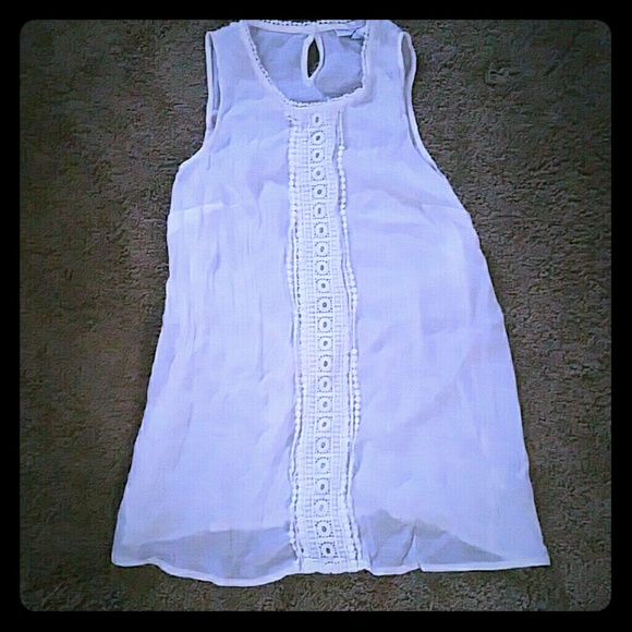 Liz Lange maternity shirt