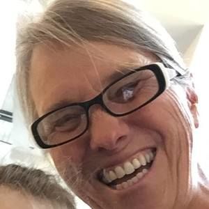 Meet your Posher, Lois