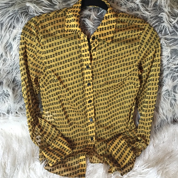 Sheer Goldtan XS Button-Up Top.