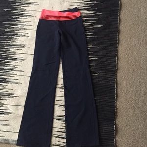 Lululemon yoga pants