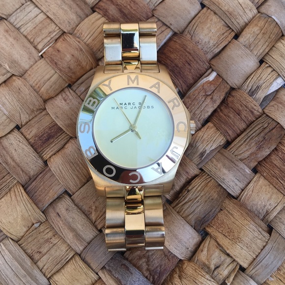 💥SOLD💥Gold Mark Jacobs watch