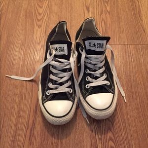 Black Converse