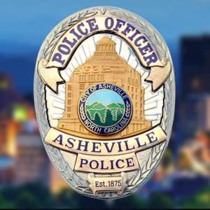 Meet your Posher, Emileigh