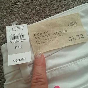 White curvy ankle pants size 12p