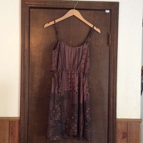 Dress - Picture 2 of 2