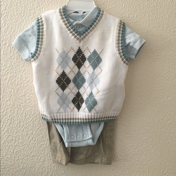 Other - Sweater vest three piece