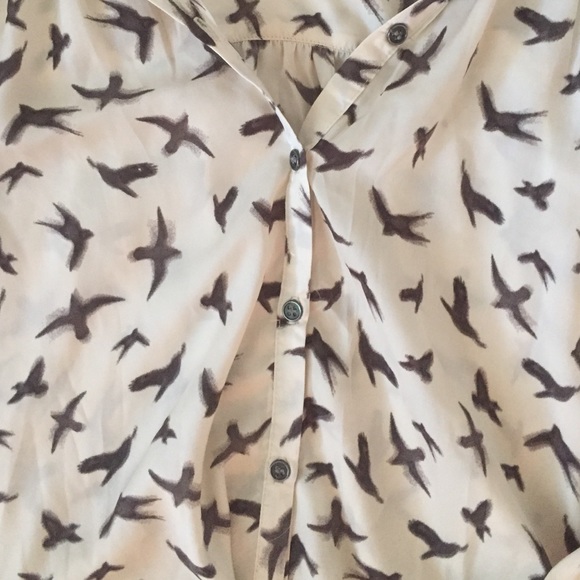 Flowy bird patterned blouse - Picture 2 of 2