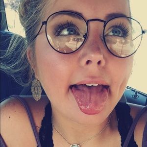 Meet your Posher, Jenna