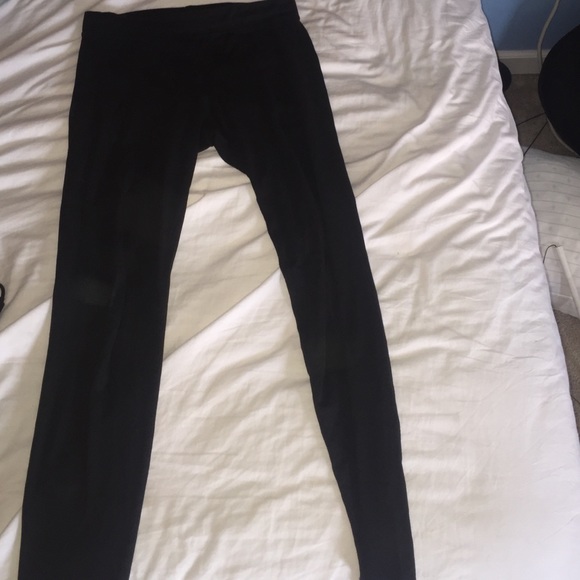 Black leggings
