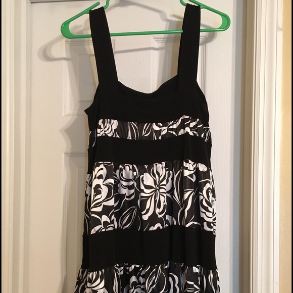 Black and white dress