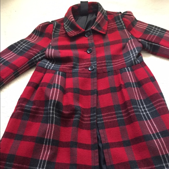 Adorable plaid coat